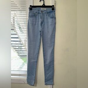 Levis 721 high rise skinny jean size 25